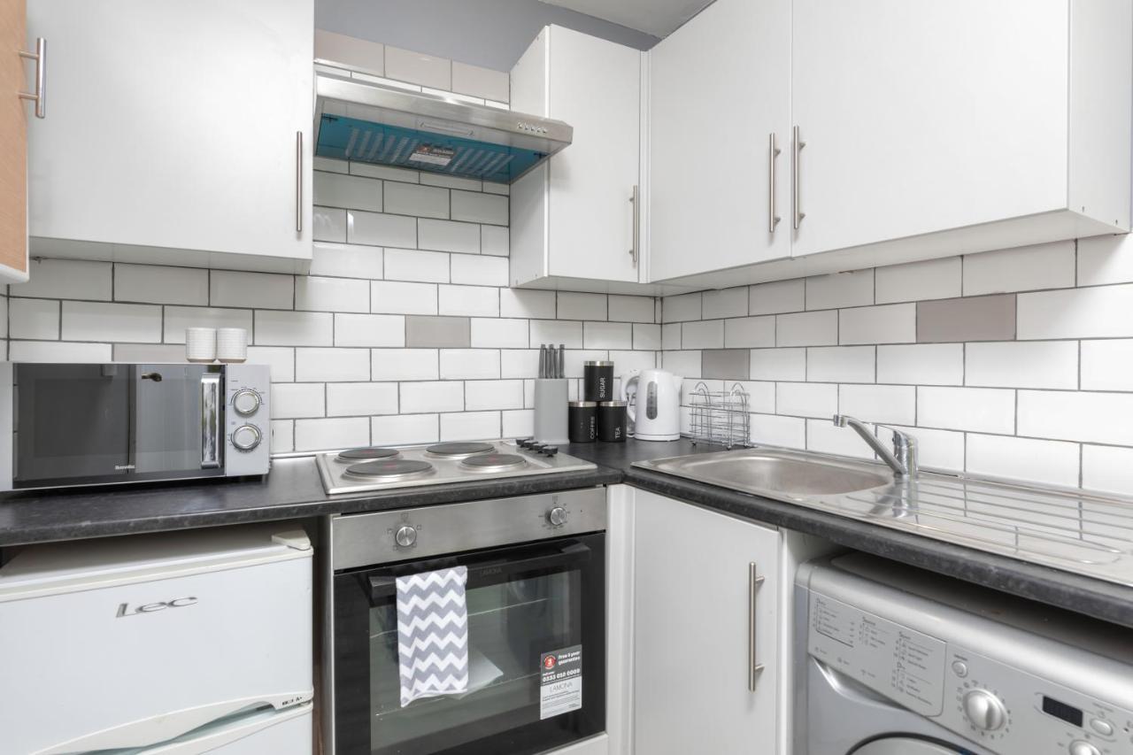 Luxe Living Apartment สต็อกทอน-ออน-ทีส์ ภายนอก รูปภาพ